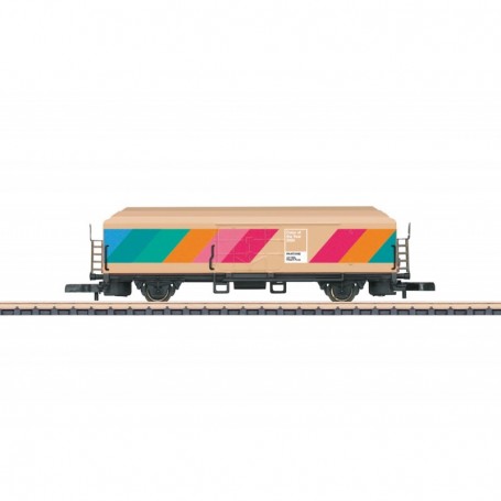 Märklin 82164 PANTONE Color of the Year for 2024 Car