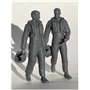 Pilot Replicas 483DP004 1/48 scale Walking RAF Vampire pilots with MK 1A helmets