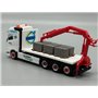 AH Modell AH-1256-1 Volvo FH Gl. 4 axle flat truck with loading crane "Green Cargo", med last