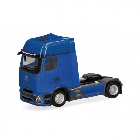 Herpa 318389 Mercedes-Benz Actros L ProCabin Gigaspace rigid tractor, blue